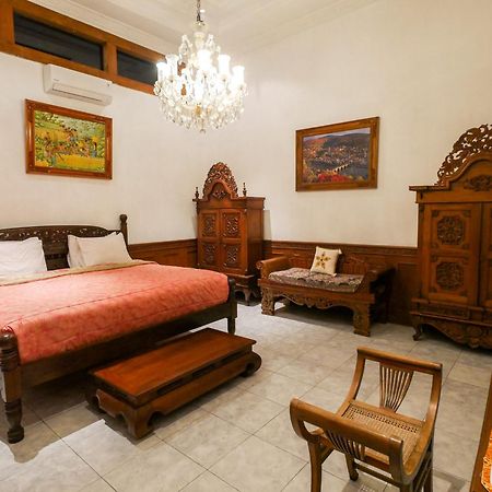 Rumah Pesik Art & Heritage Hotel Gondowulung Kültér fotó