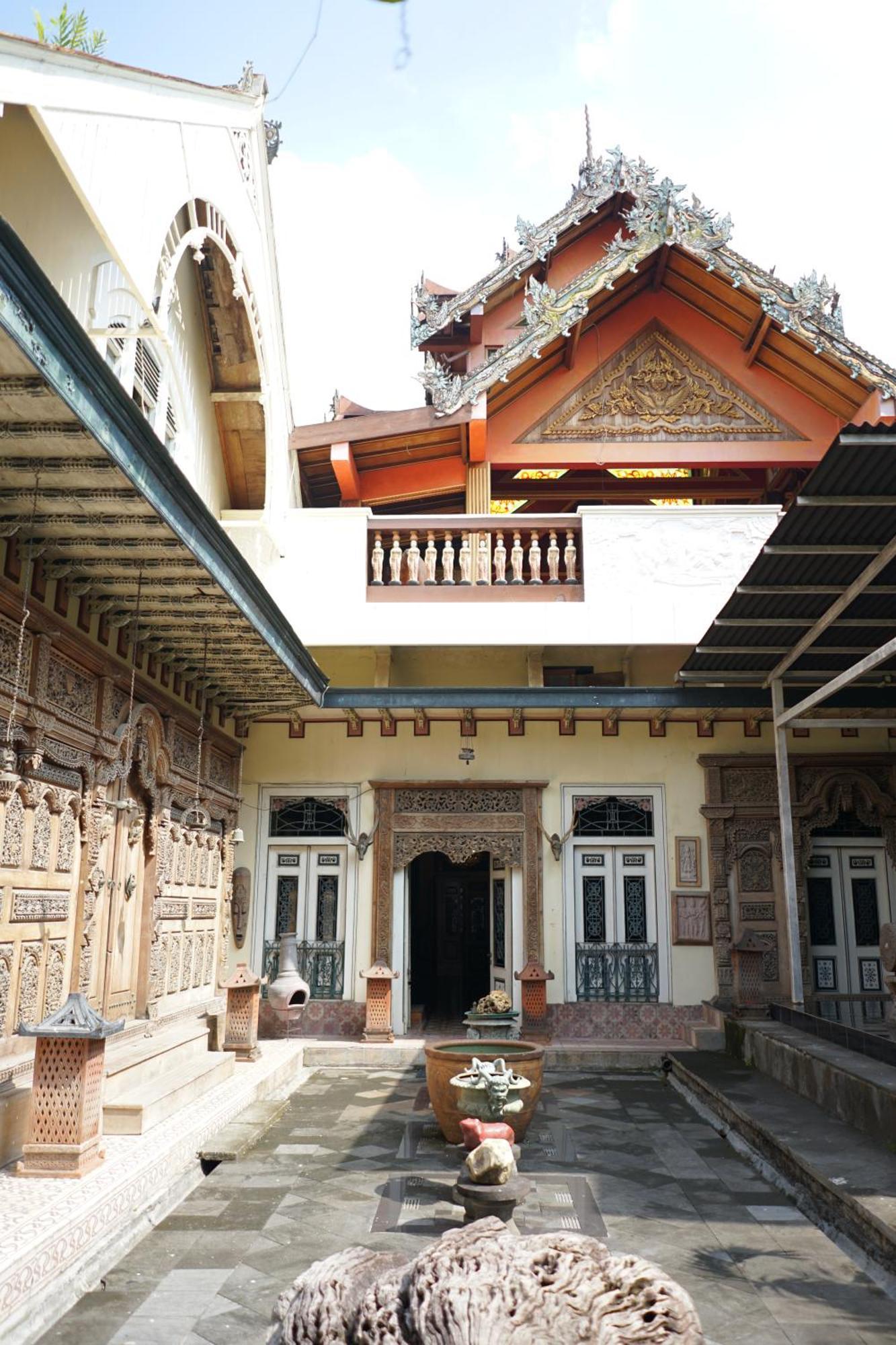 Rumah Pesik Art & Heritage Hotel Gondowulung Kültér fotó