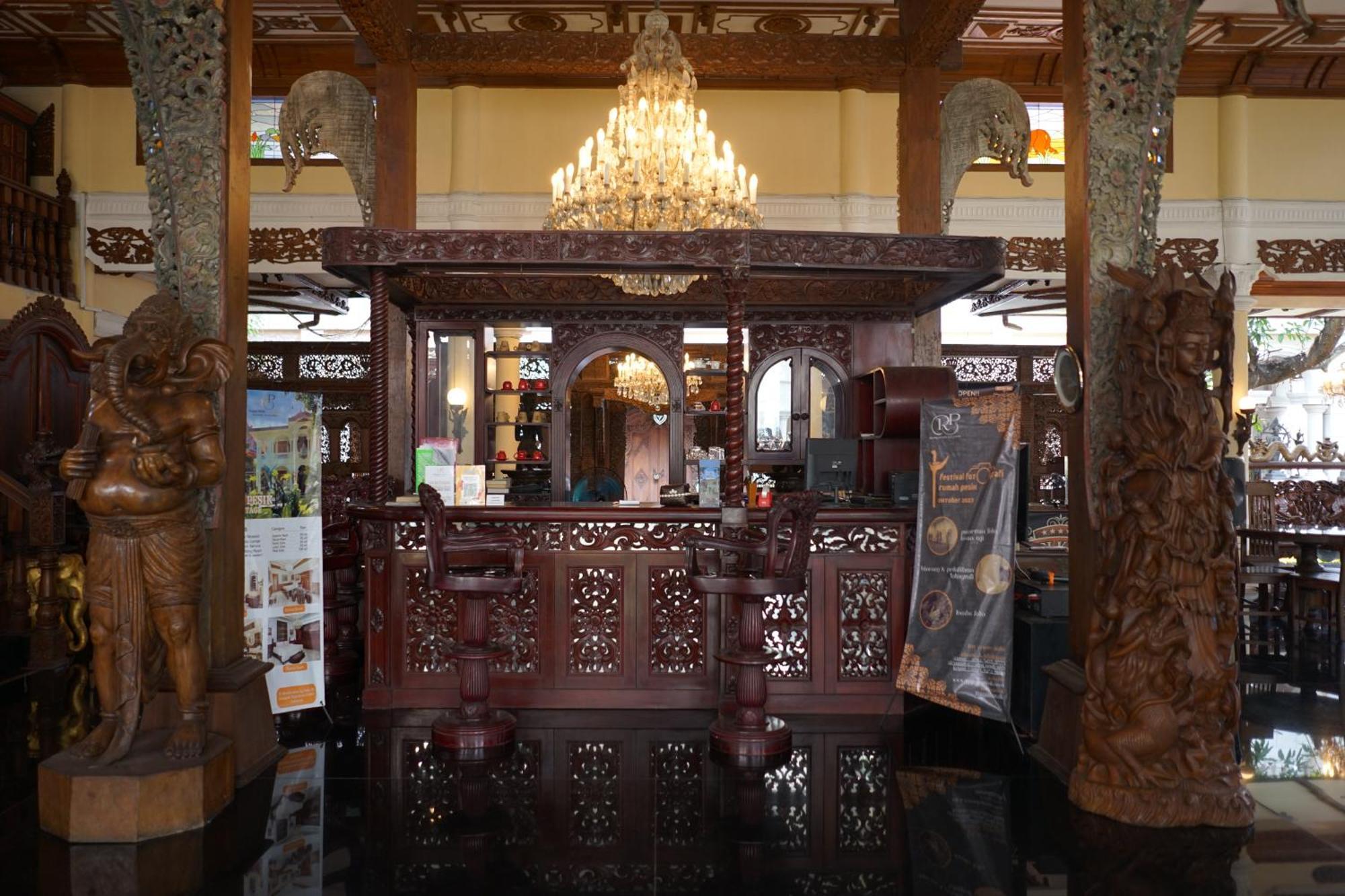Rumah Pesik Art & Heritage Hotel Gondowulung Kültér fotó