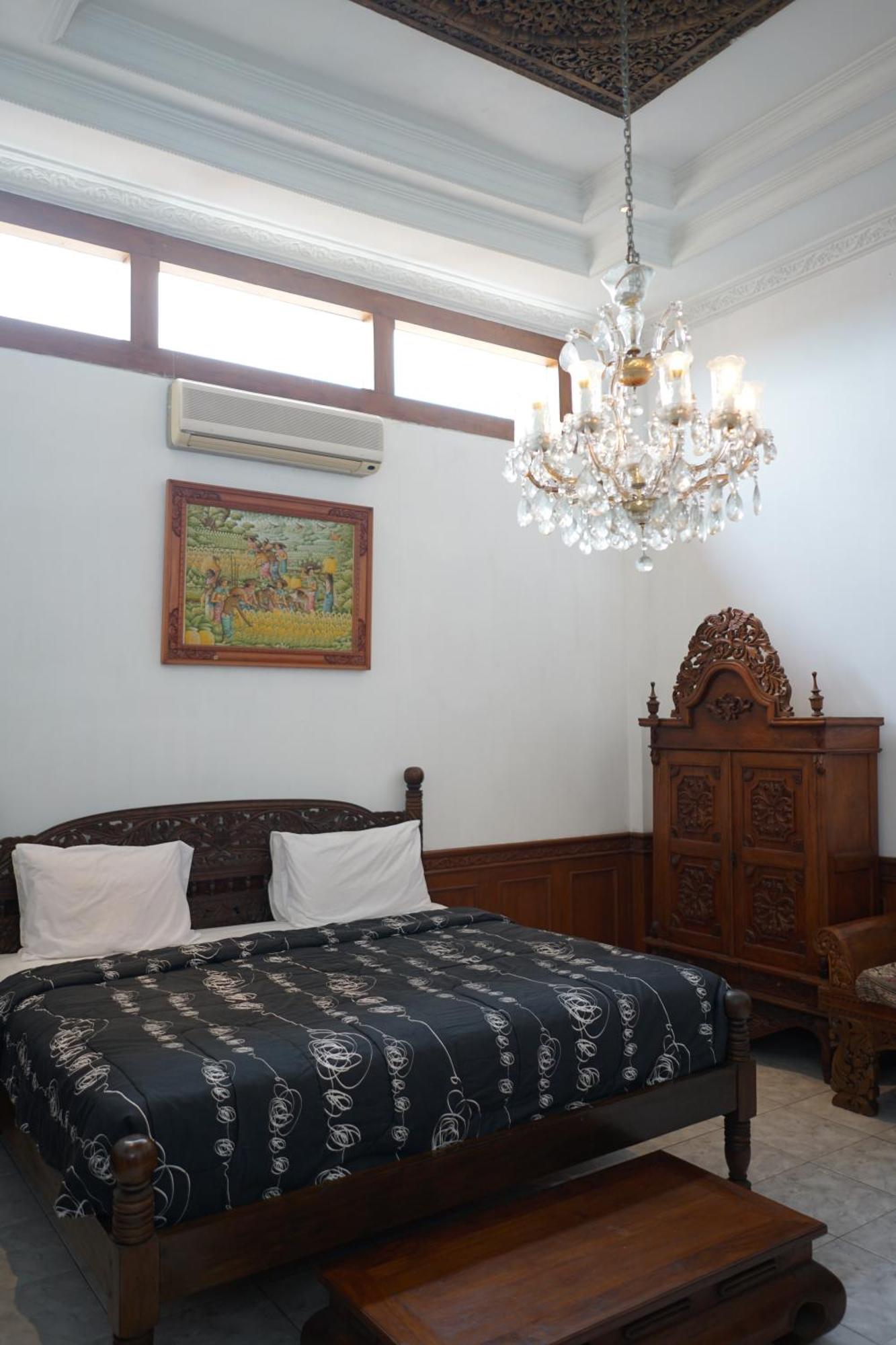 Rumah Pesik Art & Heritage Hotel Gondowulung Kültér fotó
