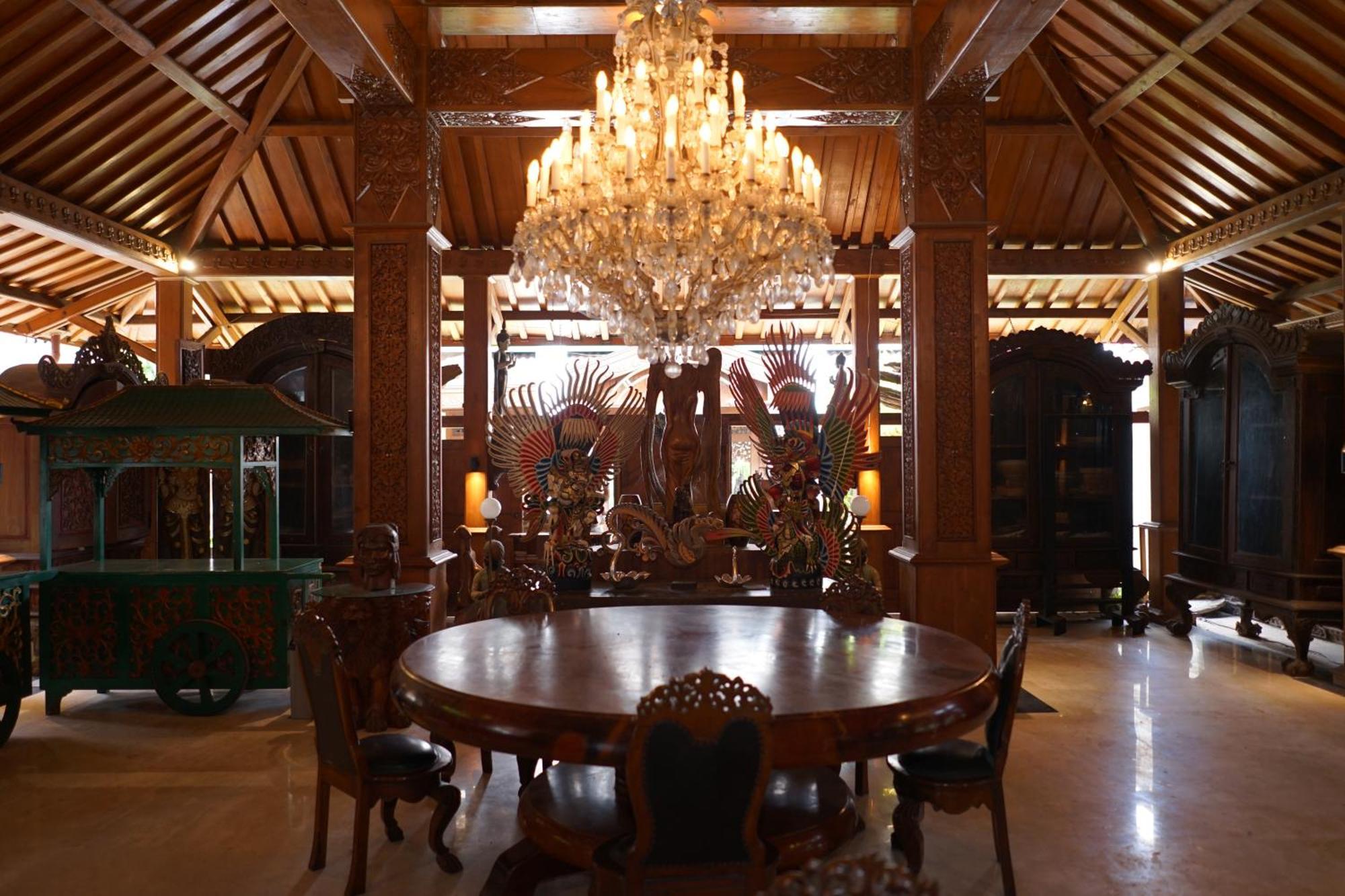 Rumah Pesik Art & Heritage Hotel Gondowulung Kültér fotó