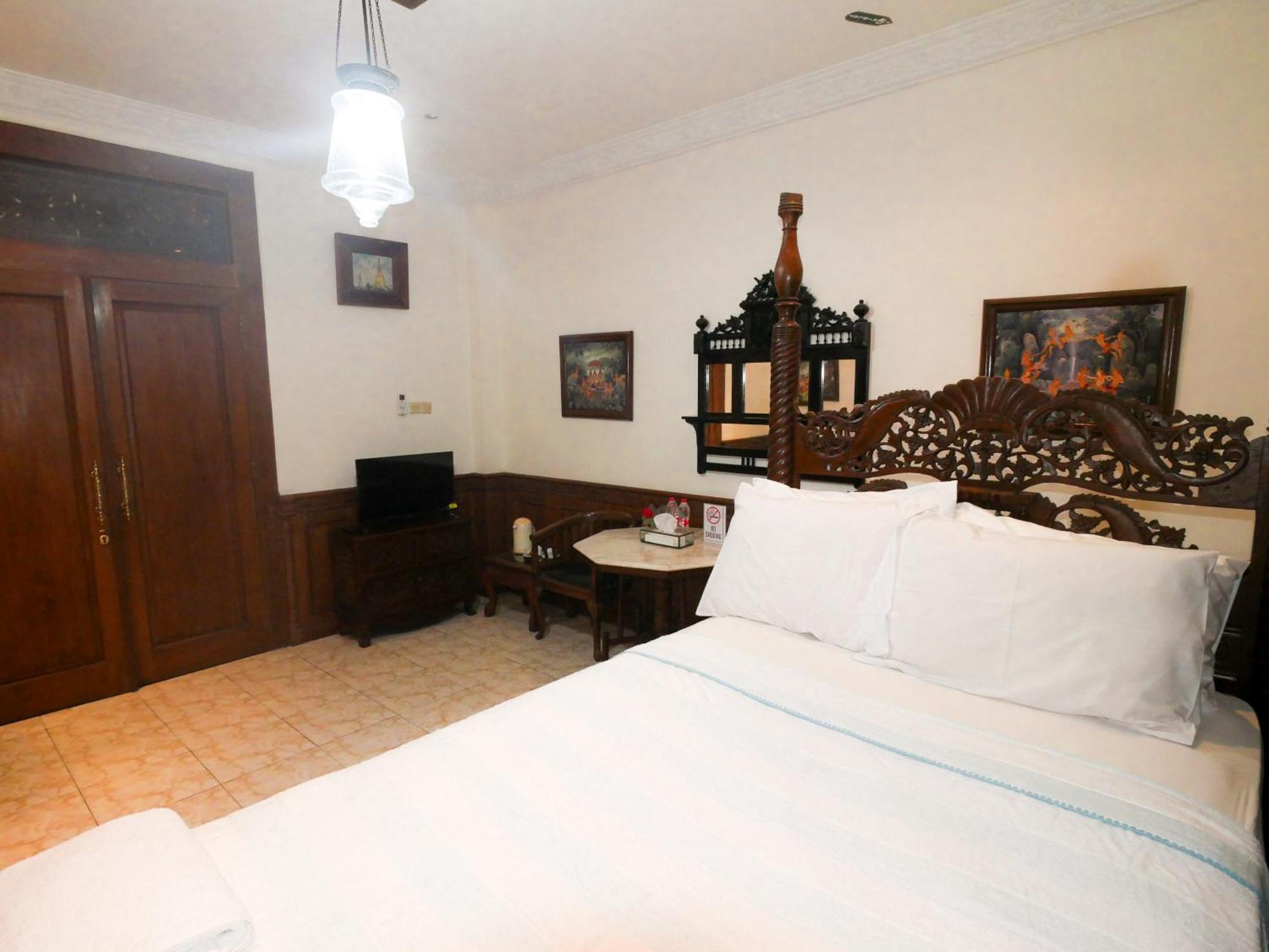 Rumah Pesik Art & Heritage Hotel Gondowulung Kültér fotó
