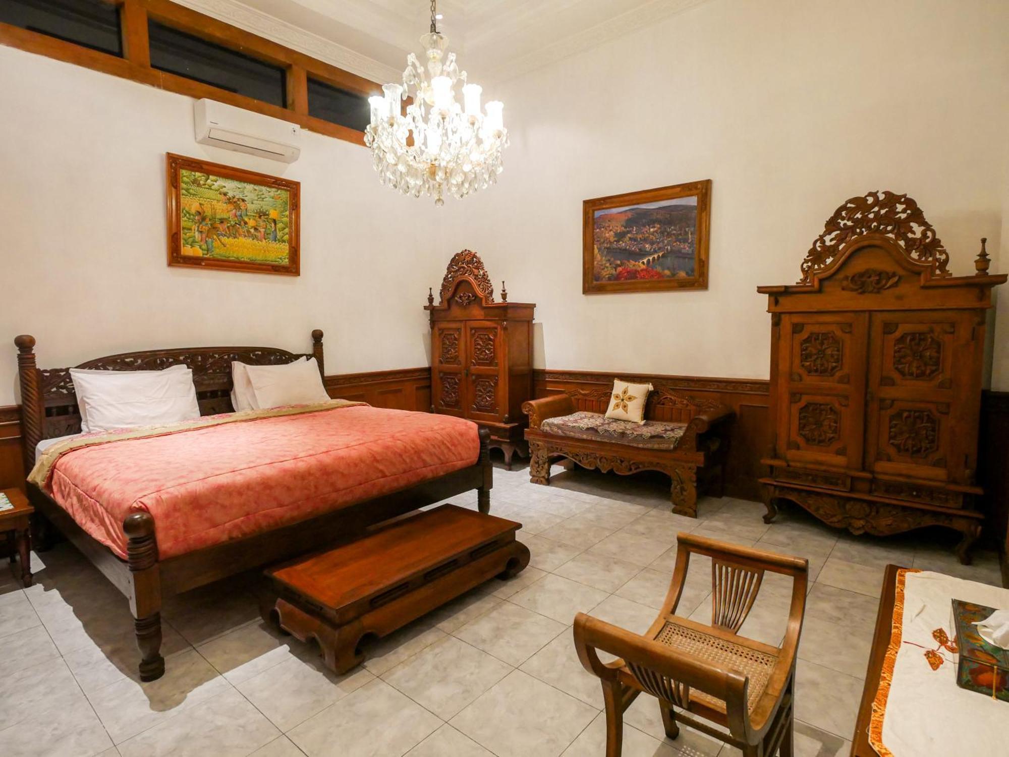 Rumah Pesik Art & Heritage Hotel Gondowulung Kültér fotó