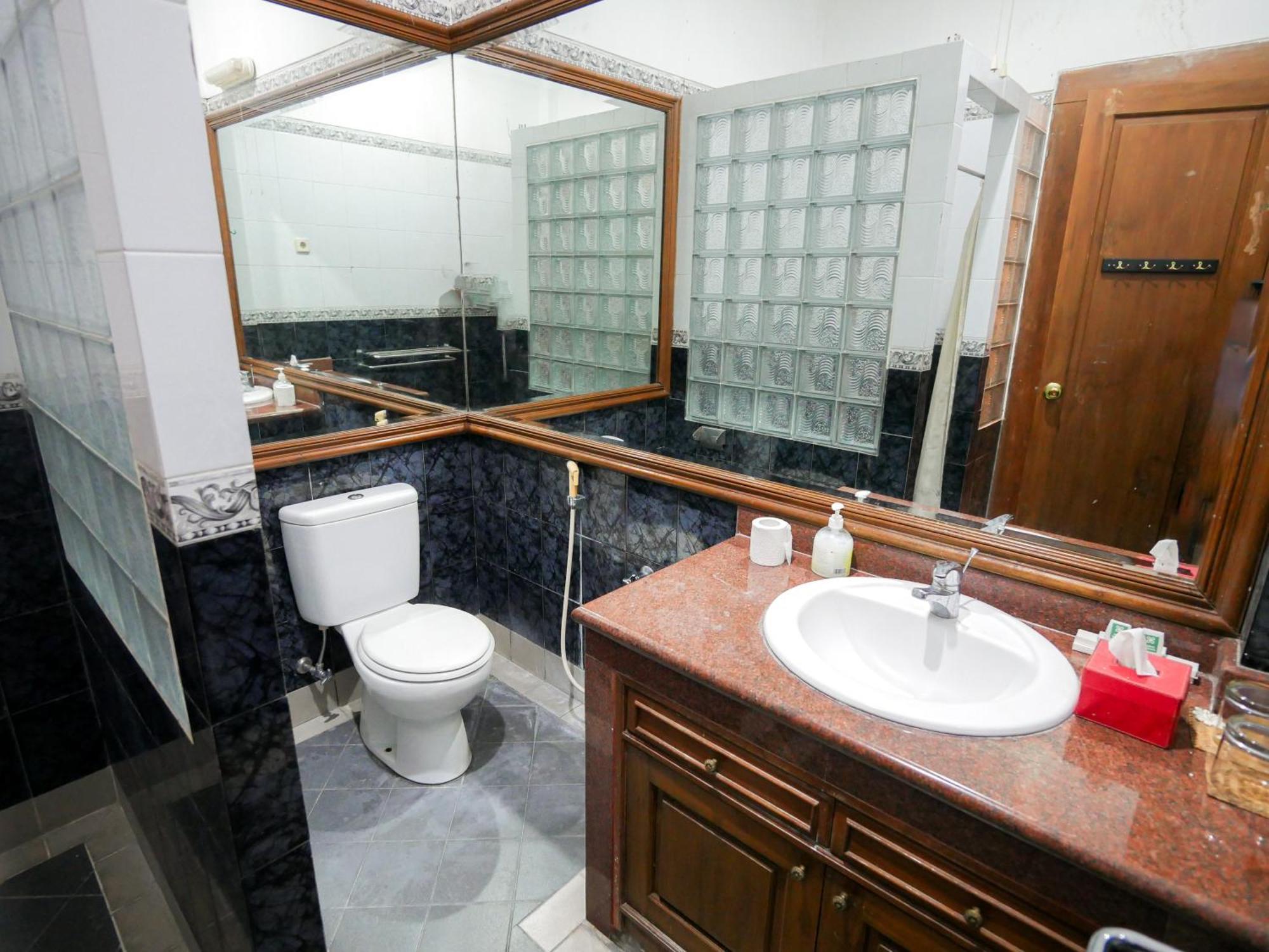 Rumah Pesik Art & Heritage Hotel Gondowulung Kültér fotó